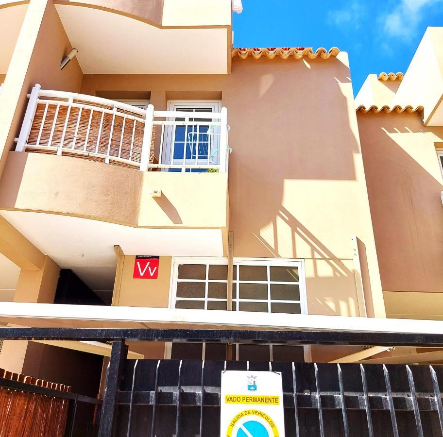 Elegant 3 Bedrooms, Wifi Free Адехе Экстерьер фото